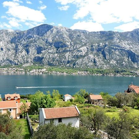 Apartments Krivokapic Prcanj With Bay View Kotor Ngoại thất bức ảnh