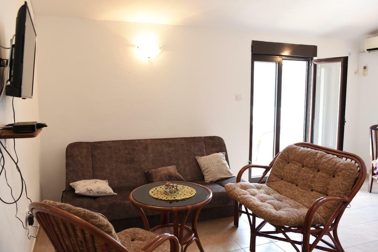 Apartments Krivokapic Prcanj With Bay View Kotor Ngoại thất bức ảnh