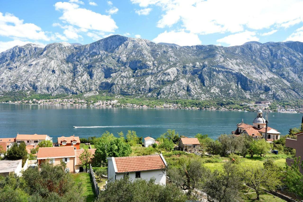 Apartments Krivokapic Prcanj With Bay View Kotor Ngoại thất bức ảnh