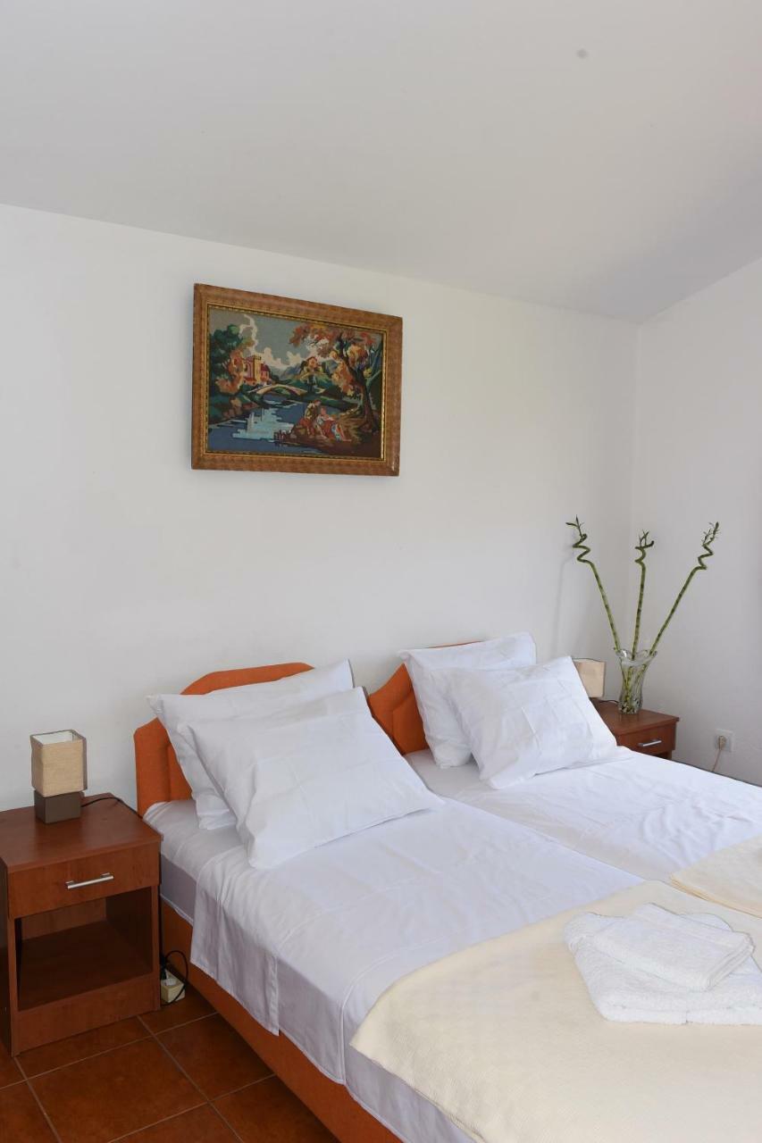Apartments Krivokapic Prcanj With Bay View Kotor Ngoại thất bức ảnh