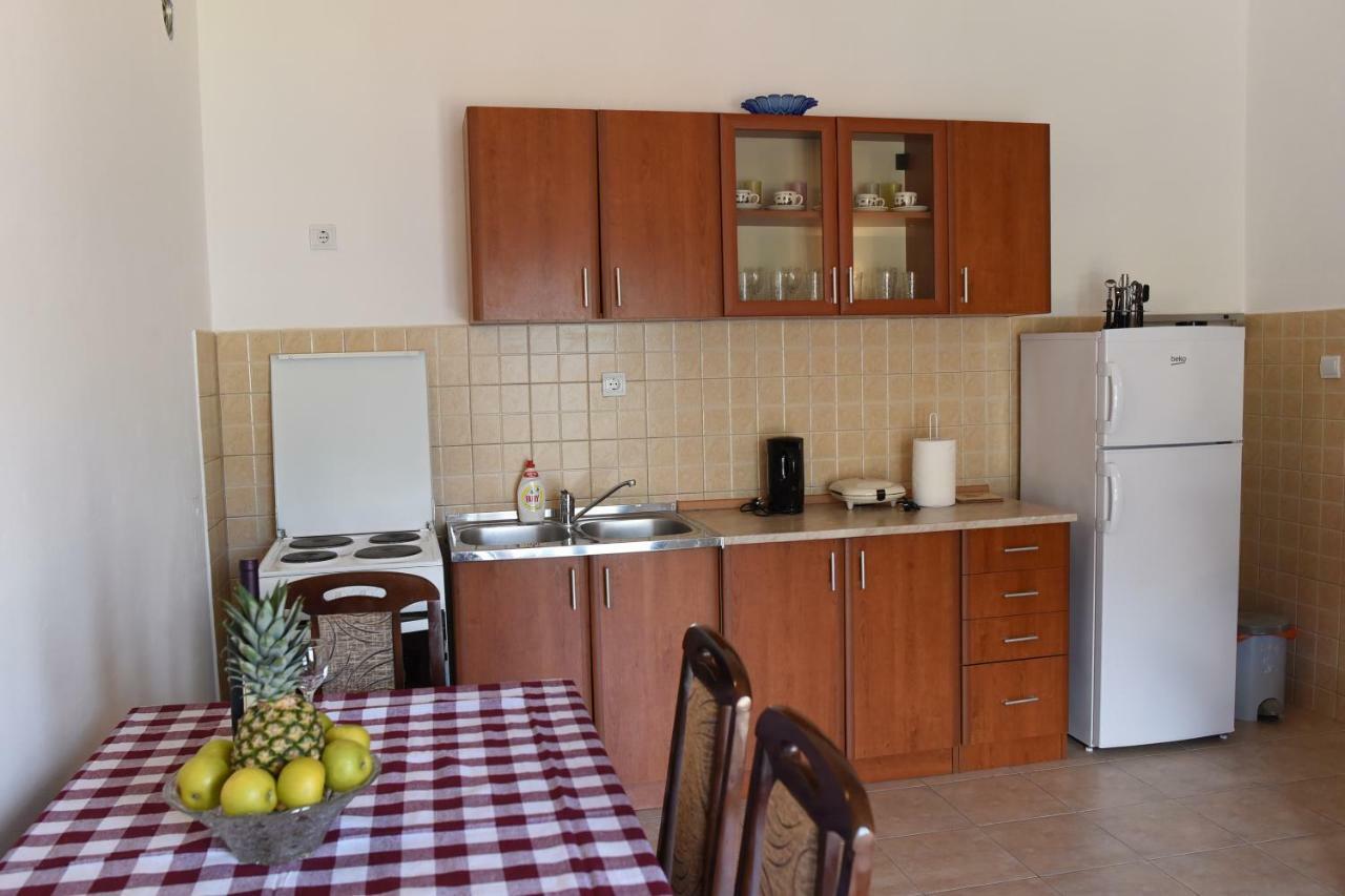 Apartments Krivokapic Prcanj With Bay View Kotor Ngoại thất bức ảnh