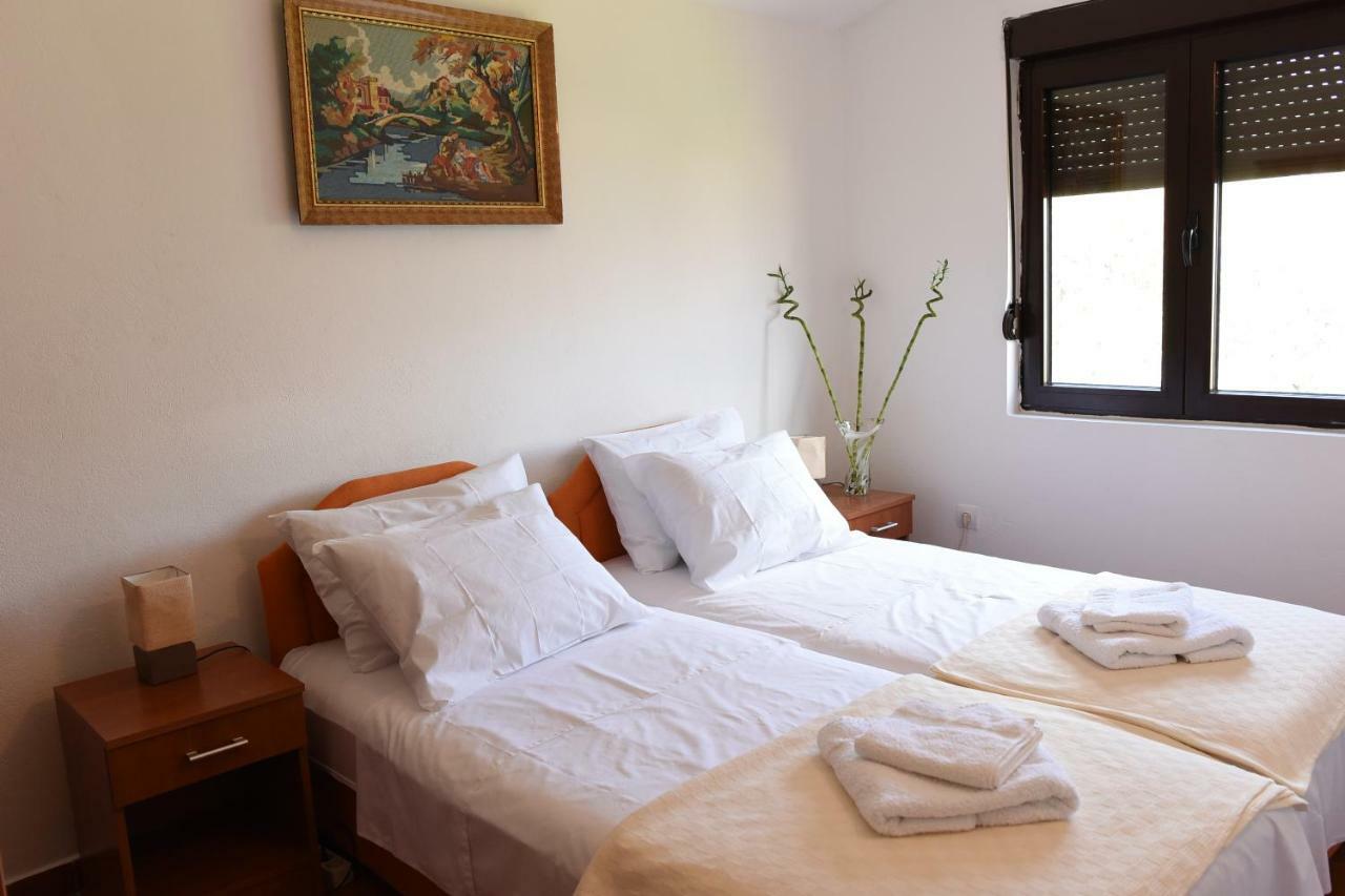 Apartments Krivokapic Prcanj With Bay View Kotor Ngoại thất bức ảnh